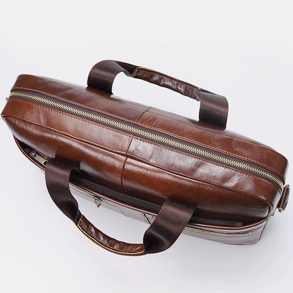 Leather Large Capacity Retro Messenger Bag